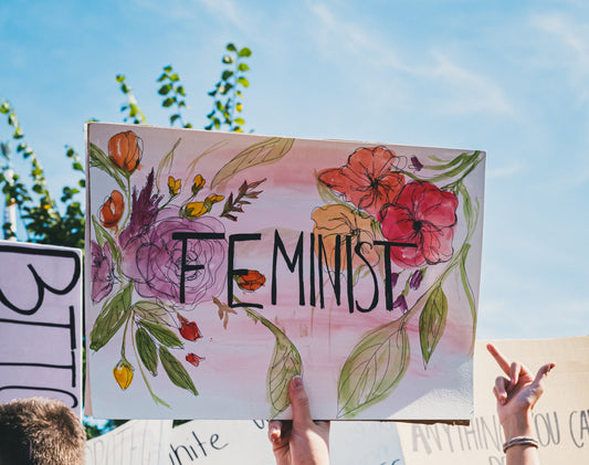 10 Punchlines Féministes qui Font Vibrer l'Égalité des Sexes - Gang du Clito