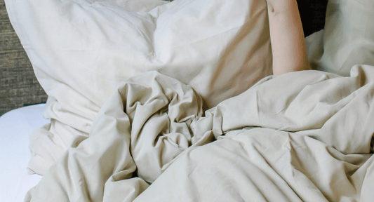 Le sexe sans performance : réapprendre à ressentir plutôt qu’à prouver - Gang du Clito